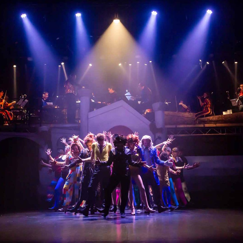 Musical en muziektheater vereniging Bocholt met de musical Pippin, die maar liefst 3x genomineerd was voor de Amateur Musical Awards in 2019